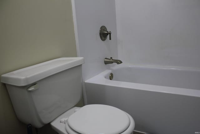 bathroom featuring toilet