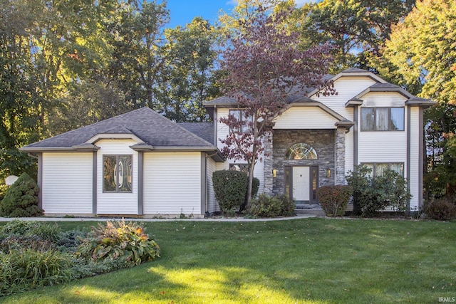 view of front of house with a front lawn