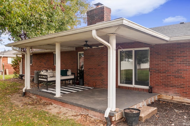 view of patio with ceiling fan and outdoor lounge area