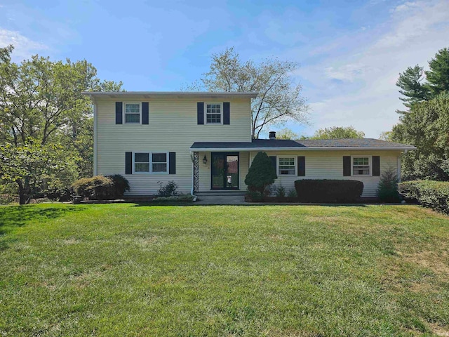 view of front of house featuring a front yard