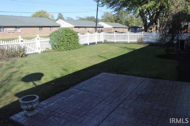 view of yard with a patio area