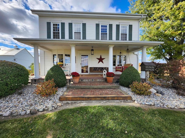 view of front facade with covered porch