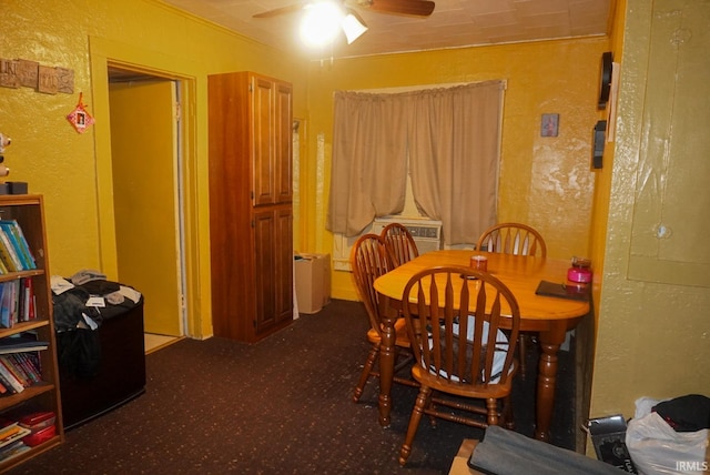 dining space with ceiling fan