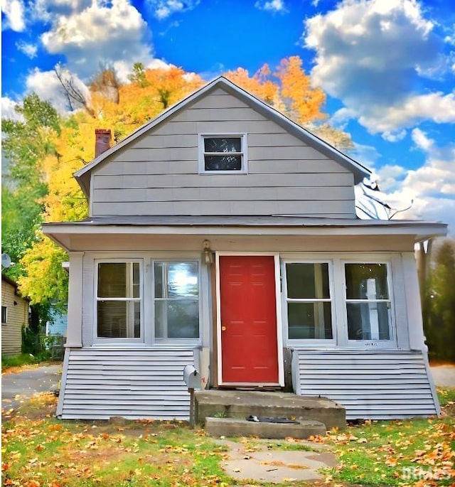 view of front of property