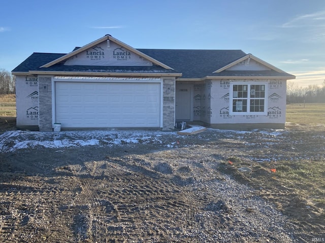 view of front facade featuring a garage