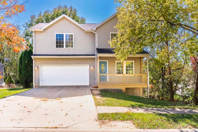 view of front facade with a garage