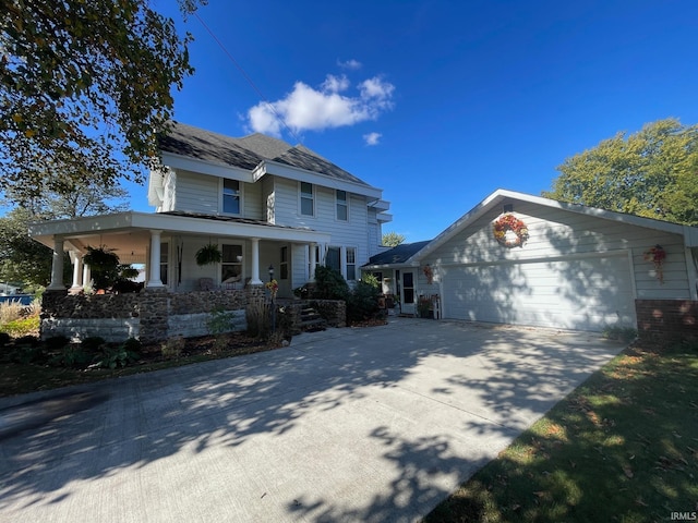 view of front of property featuring a porch