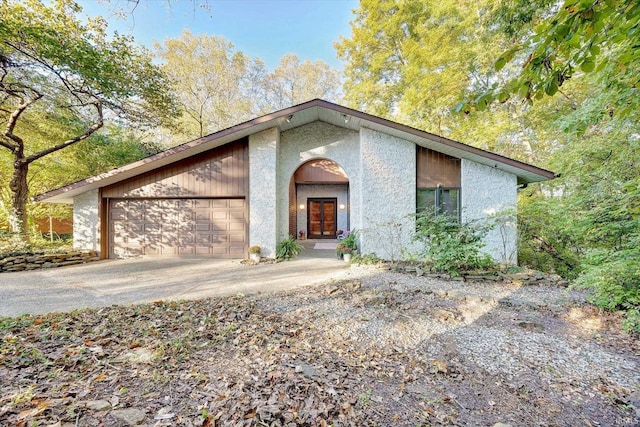 view of front of home featuring a garage