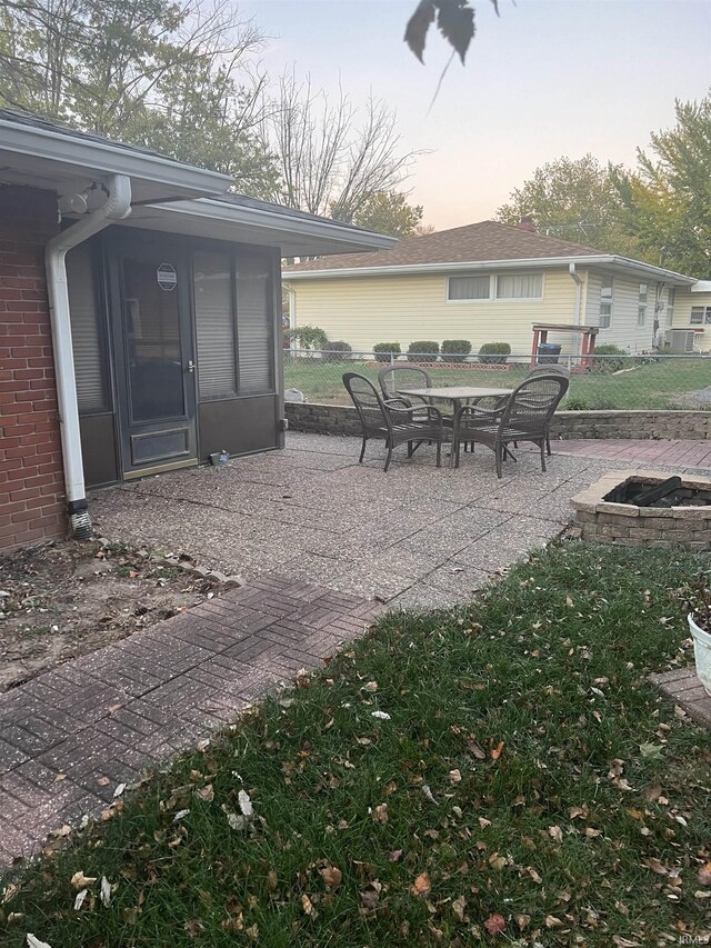 4116 N Lancaster Dr, Muncie, IN 47304 - view of patio with fence