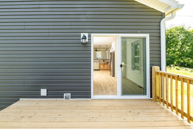 2517 S Banta Ave, Bloomington, IN 47403 - view of wooden deck