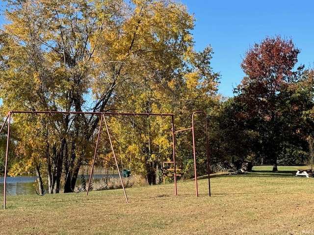 view of yard with a water view