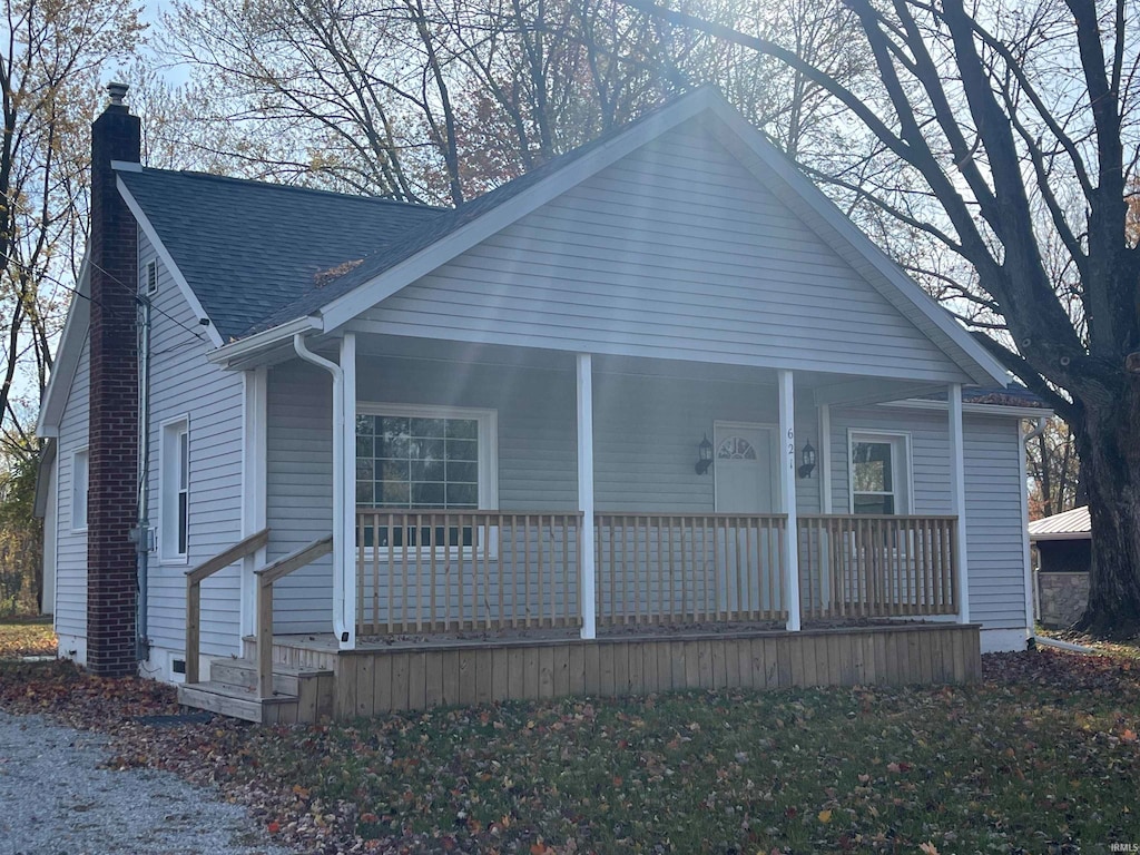 view of front facade featuring covered porch