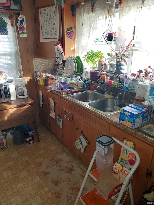 kitchen featuring sink