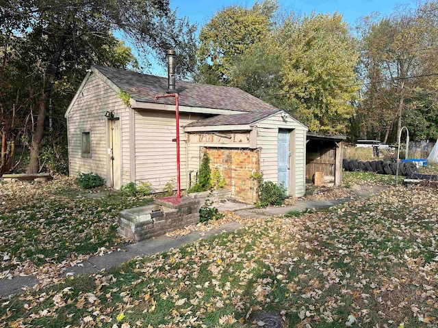 view of outdoor structure