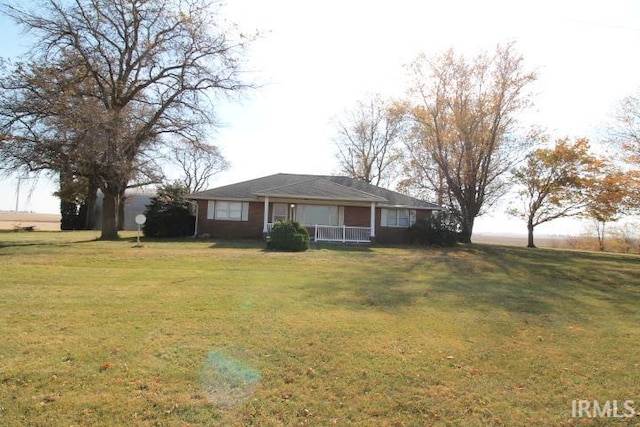 view of front of house with a front yard