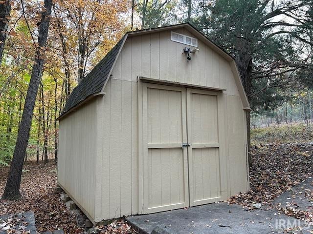 view of outdoor structure