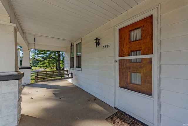 view of patio / terrace with covered porch