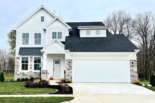 view of front of property with a front lawn