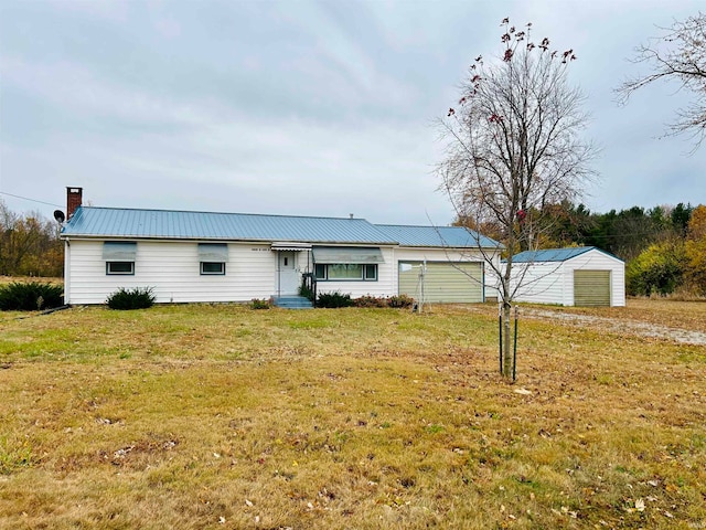 exterior space featuring a front yard