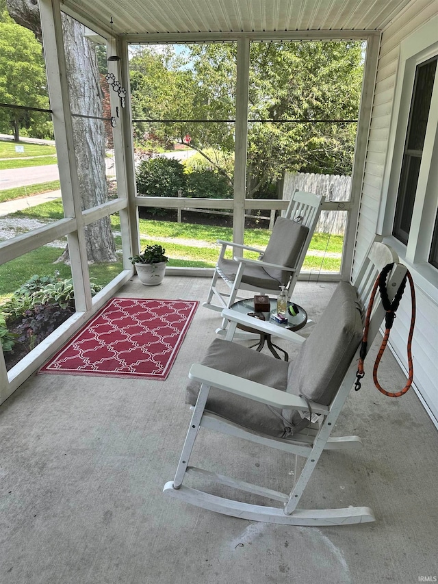 view of sunroom / solarium