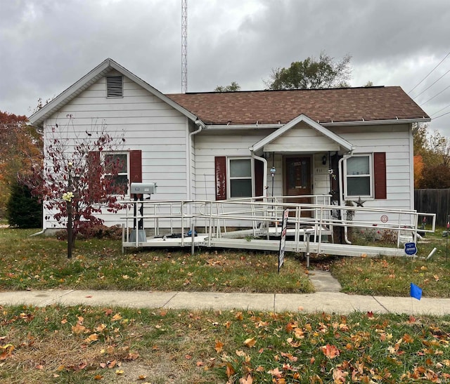 view of front of property