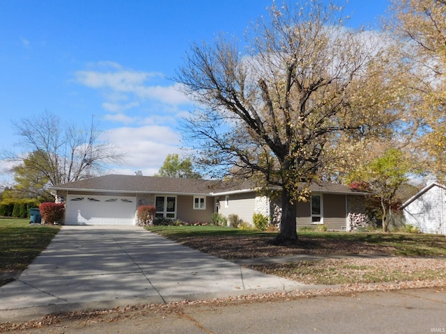 single story home featuring a garage