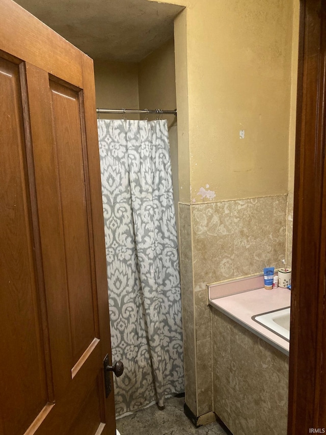 bathroom with walk in shower