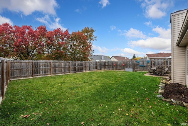 view of yard with a patio area