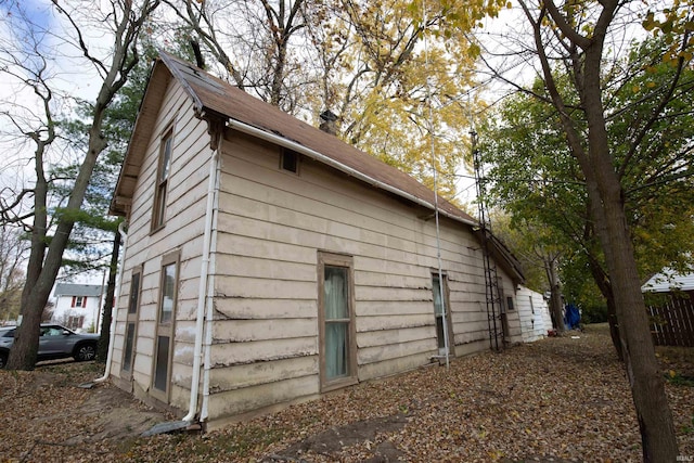 view of outdoor structure