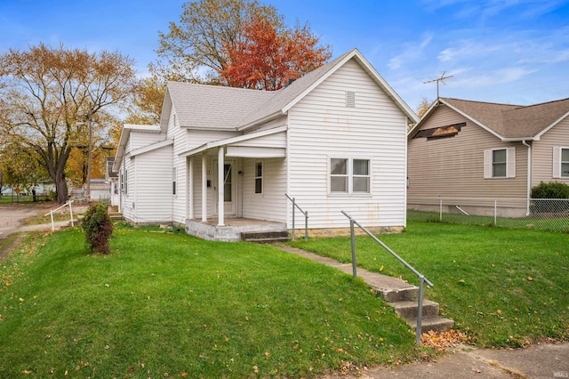 view of front of property with a front yard