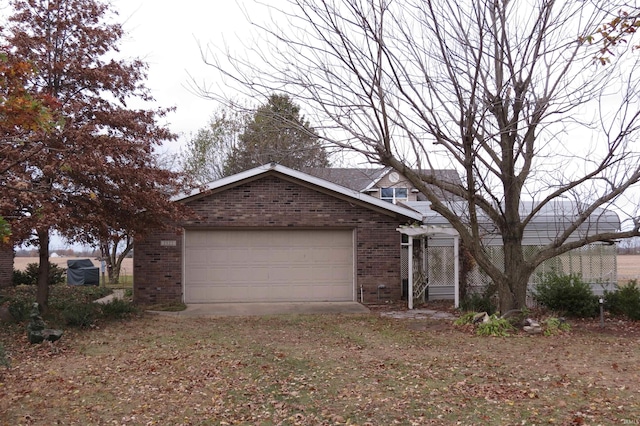 view of front facade with a garage