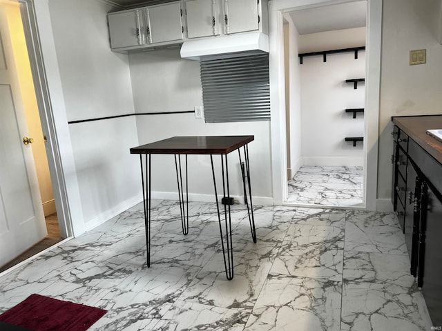 kitchen featuring gray cabinets