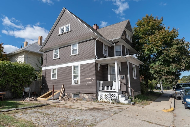 view of front of property