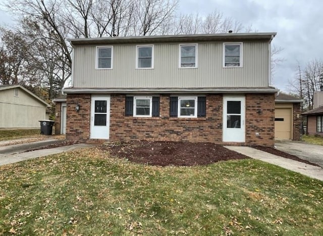 front of property featuring a front lawn