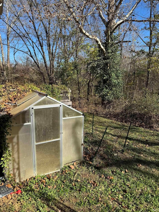 view of outbuilding