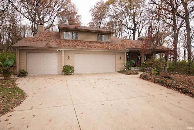 view of front of property featuring a garage