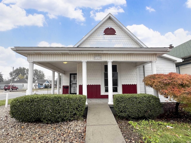 view of front of home with covered porch