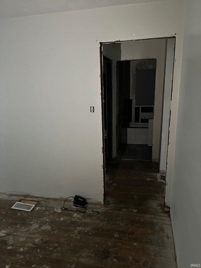1614 N Johnson St, South Bend, IN 46628 - view of hallway