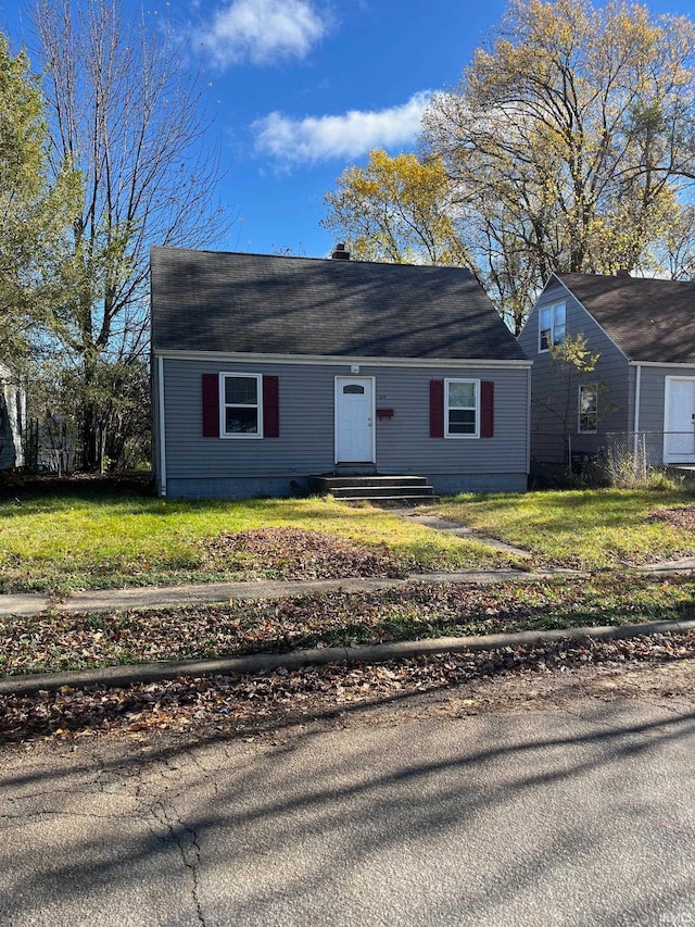 view of front of house with a front yard