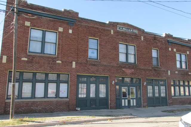 view of building exterior