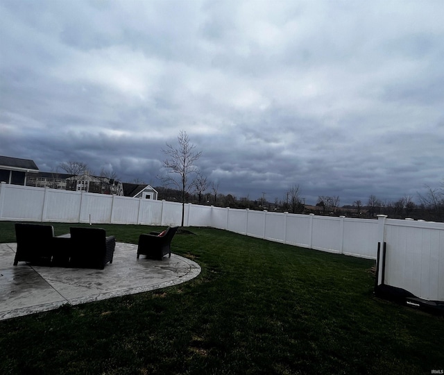 view of yard with a patio area