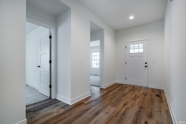 1173 Olympiada Knl, Fort Wayne, IN 46845 - foyer entrance featuring wood finished floors, baseboards, and recessed lighting