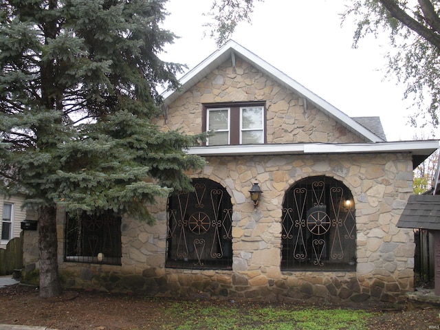 view of home's exterior