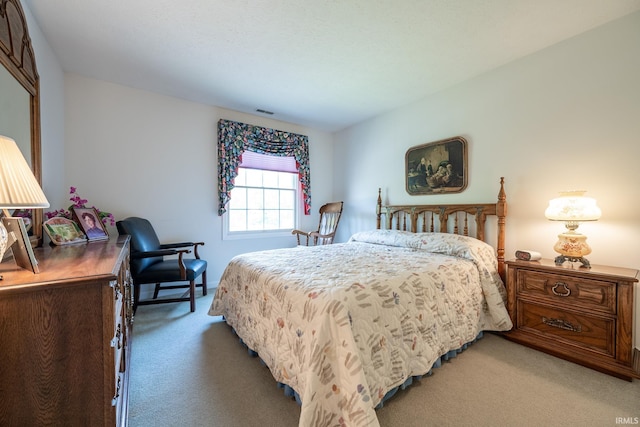 bedroom featuring carpet floors