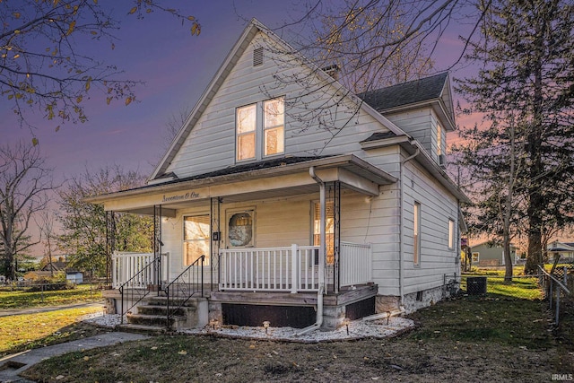 view of front of house featuring covered porch