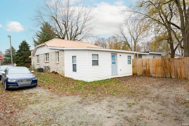 view of front of property