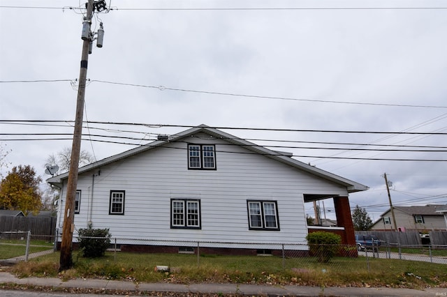 view of side of home