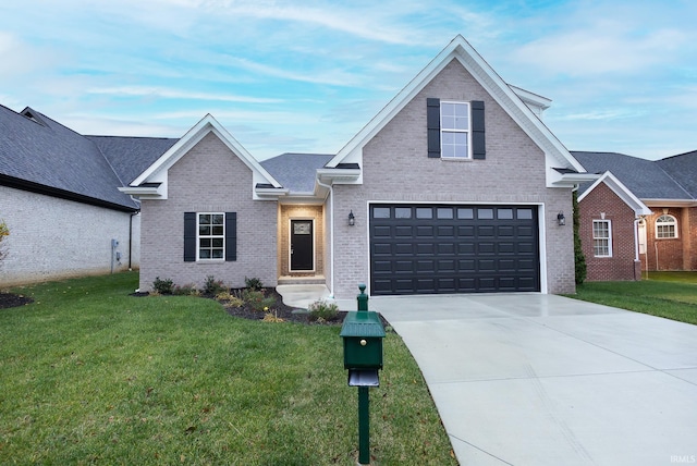 view of front facade featuring a front lawn and a garage