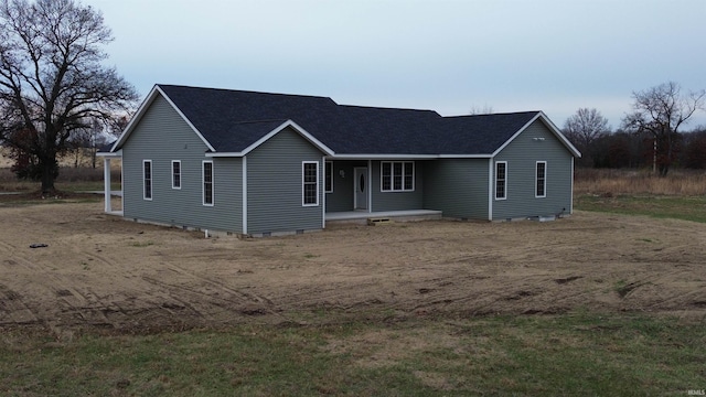 view of front of property featuring covered porch