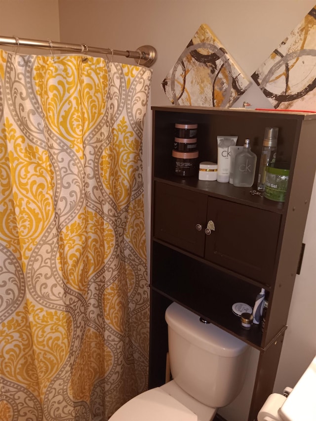 bathroom featuring toilet